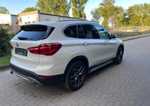 BMW X1 cena 100000 przebieg: 121000, rok produkcji 2018 z Zgorzelec małe 497